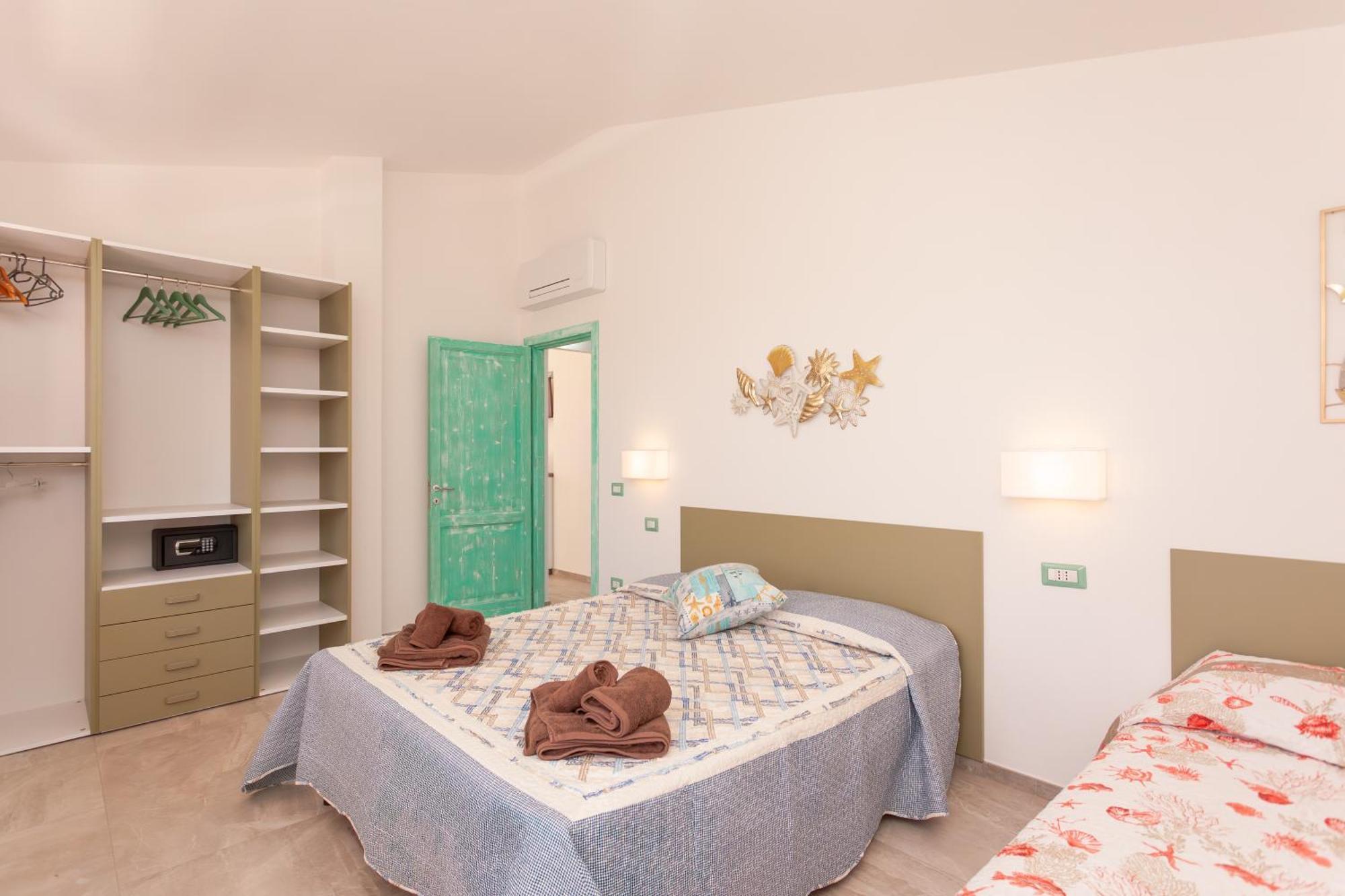 Residence Le Colonnine 산테오도로 외부 사진